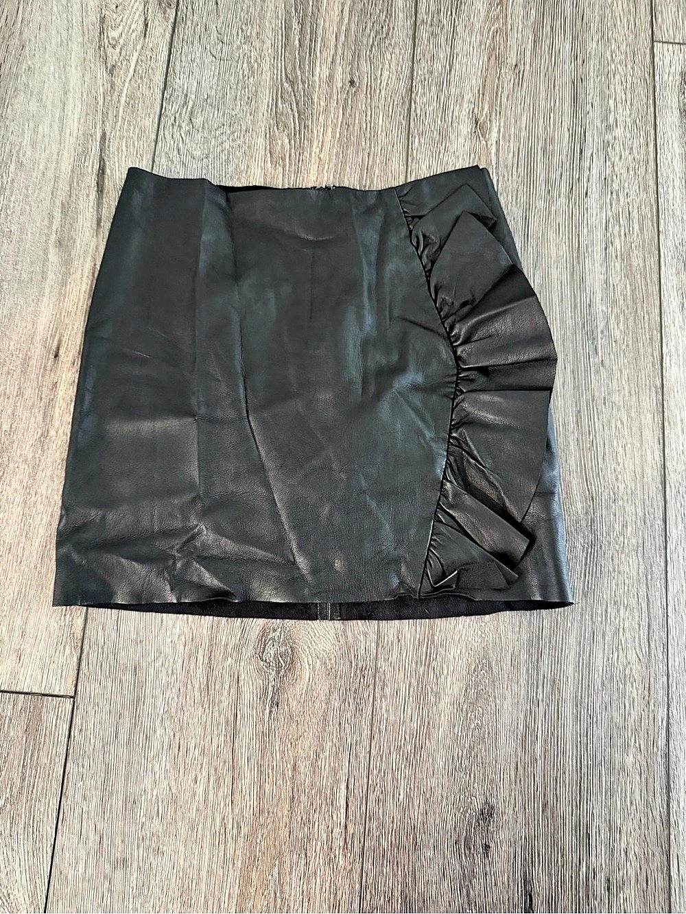 Express Black Faux Leather Ruffle Mini Skirt Faux Leather Ruched Mini Skirt Size